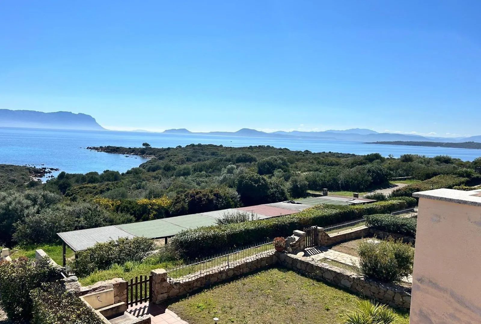 La Terrazza Blu Villa Marinella  Marinella (Sardinia)